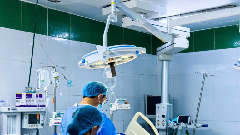 Tummy Tuck Doctors Near Me